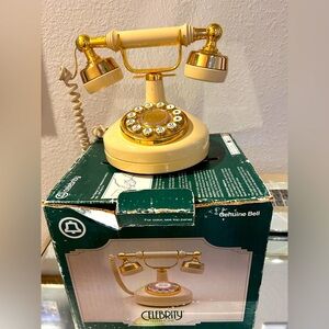 Vintage “Bell” celebrity princess phone